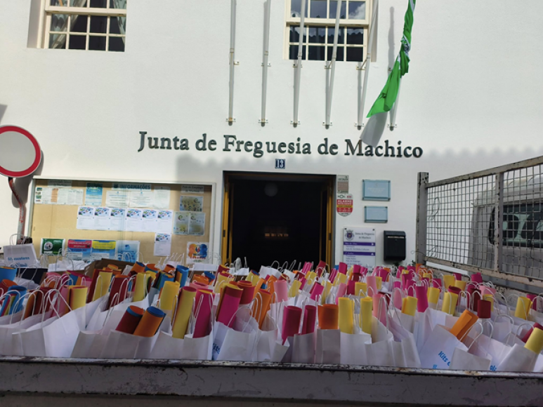 Entrega dos Kits Escolares aos alunos do Pré-escolar e 1° ciclo da freguesia de Machico