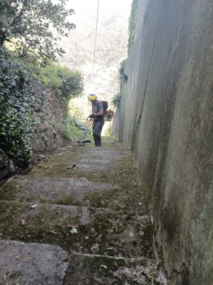 Limpeza da vereda do Beco do Picheleiro no Caramanch&atilde;o