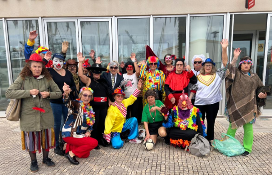 Participa&ccedil;&atilde;o da Universidade S&eacute;nior de Machico no Baile de Carnaval "Velhos S&atilde;o os Trapos" - CMM